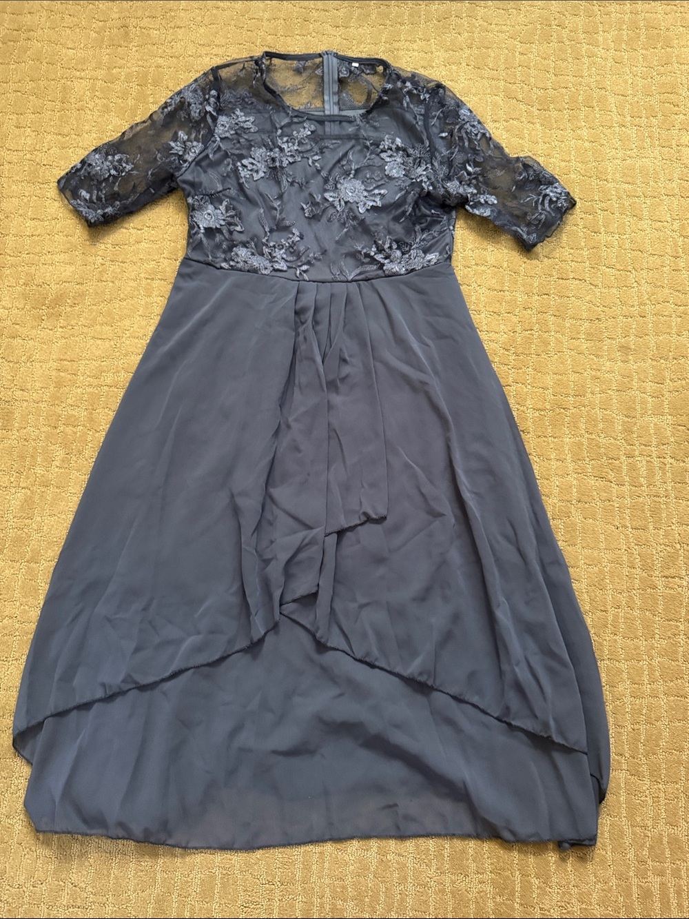 Women’s Elegant Lace Bodice Midi Dress